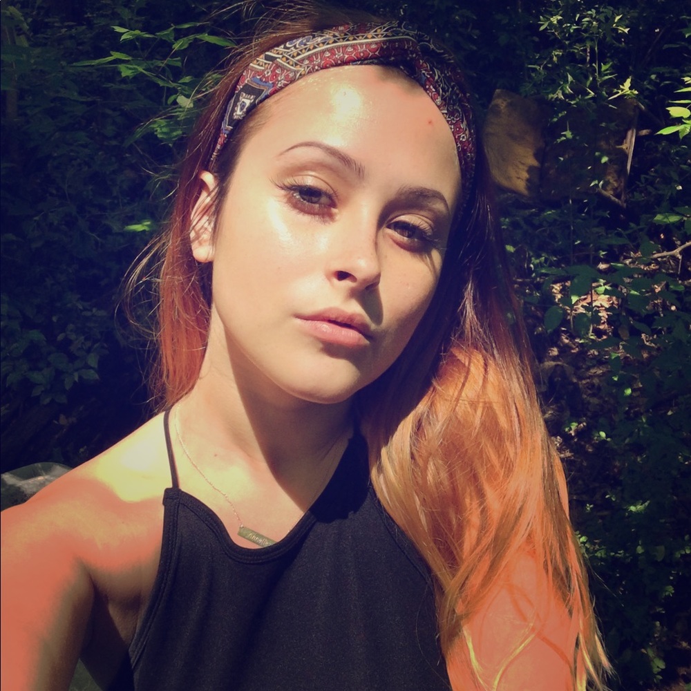 Meet your Posher, Annie